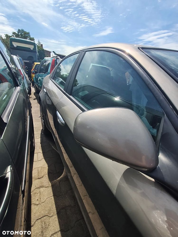 Alfa Romeo 159 2,4  JTDM  diesel na części drzwi szyba klapa lusterko silnik skrzynia fotel itp - 17