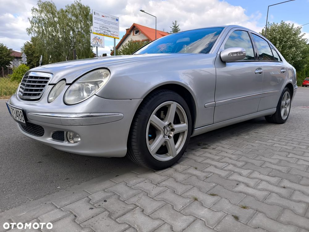 Mercedes-Benz Klasa E 350 4-Matic Elegance - 1