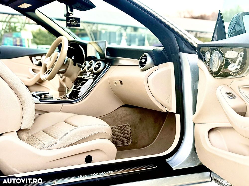 Mercedes-Benz C 300 Cabrio 9G-TRONIC AMG Line - 11