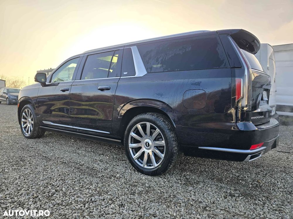 Cadillac Escalade - 5