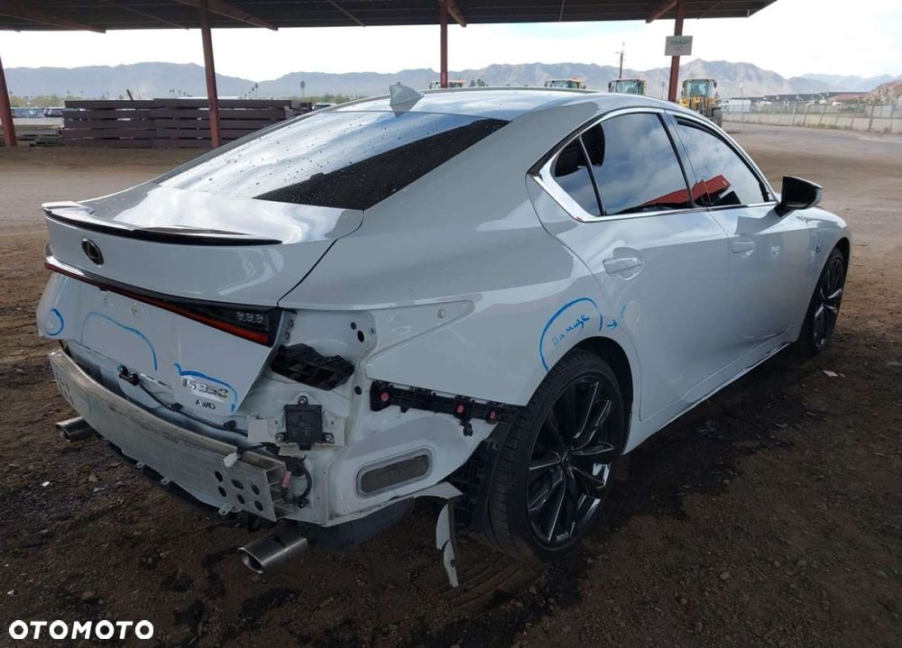 Lexus IS - 8