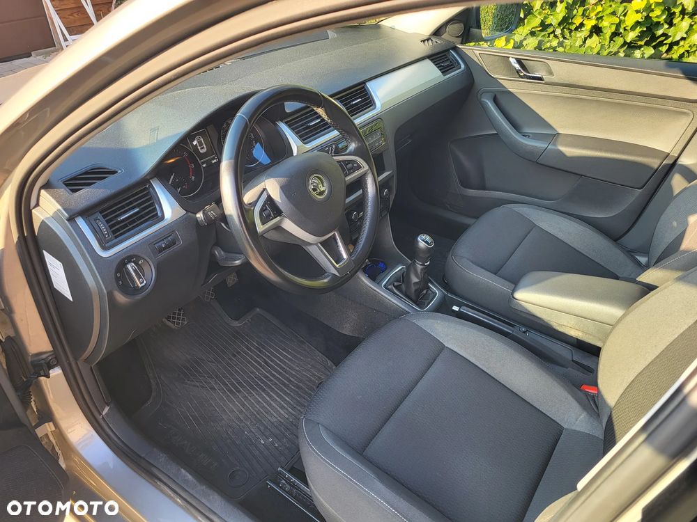 Skoda RAPID 1.2 TSI Ambition - 5