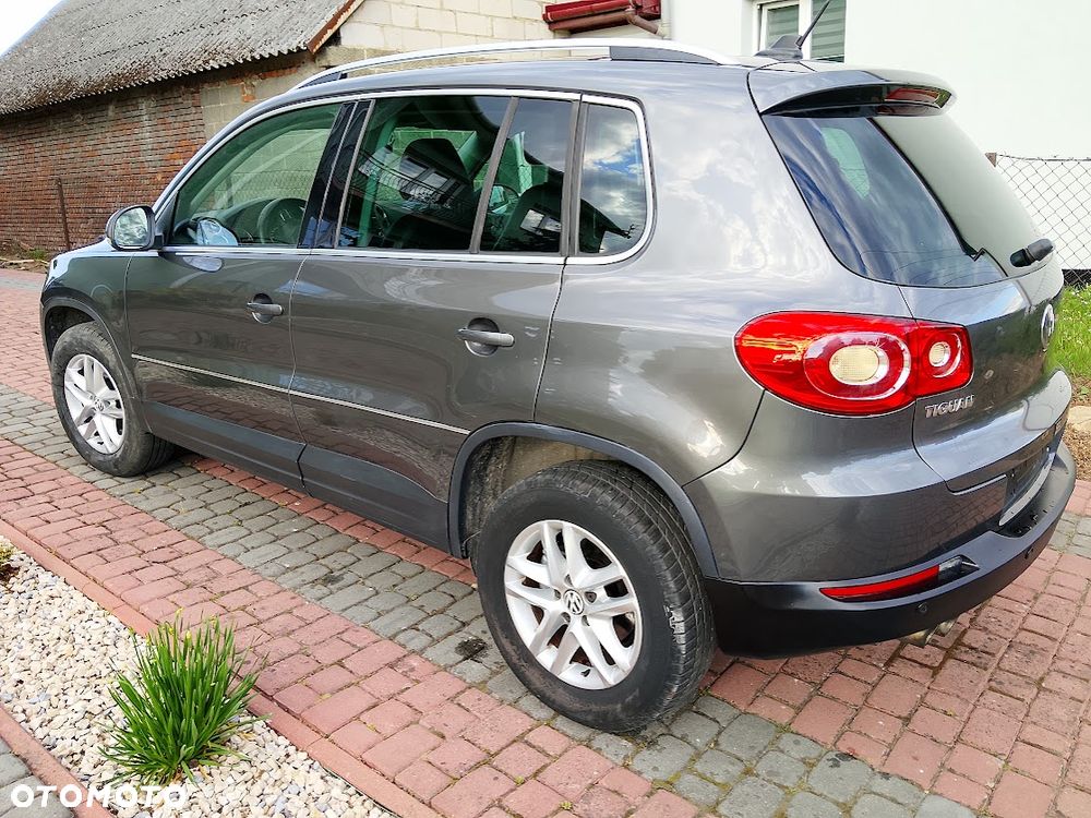 Volkswagen Tiguan 2.0 TDI DPF BlueMotion Technology Exclusive - 6