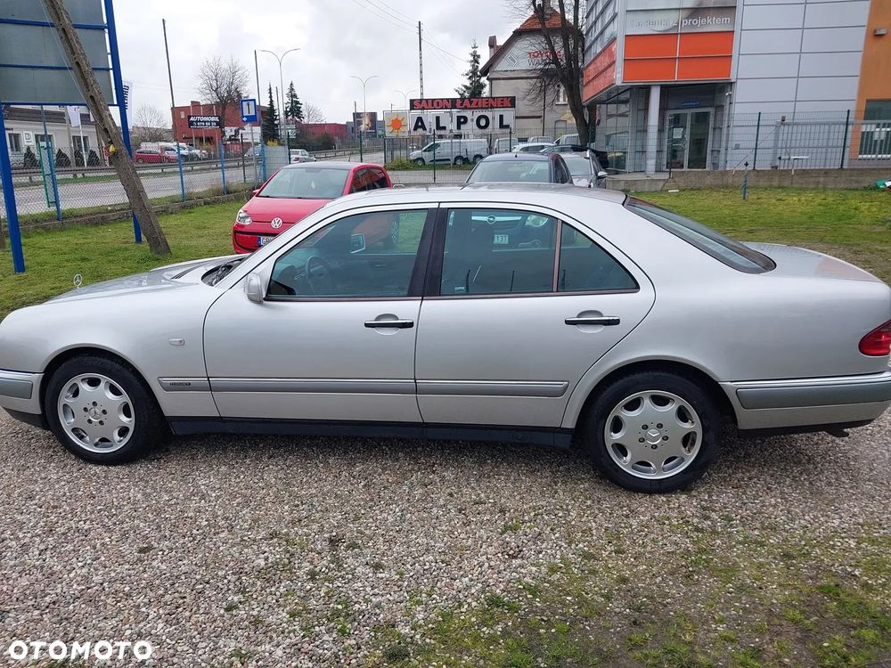 Mercedes-Benz Klasa E - 4