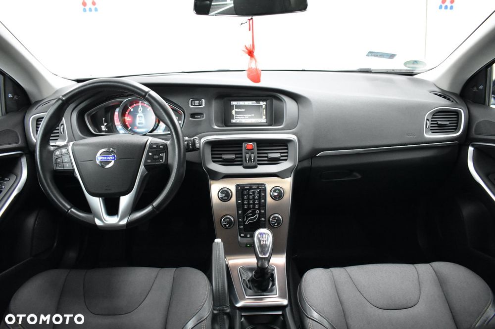 Volvo V40 - 10