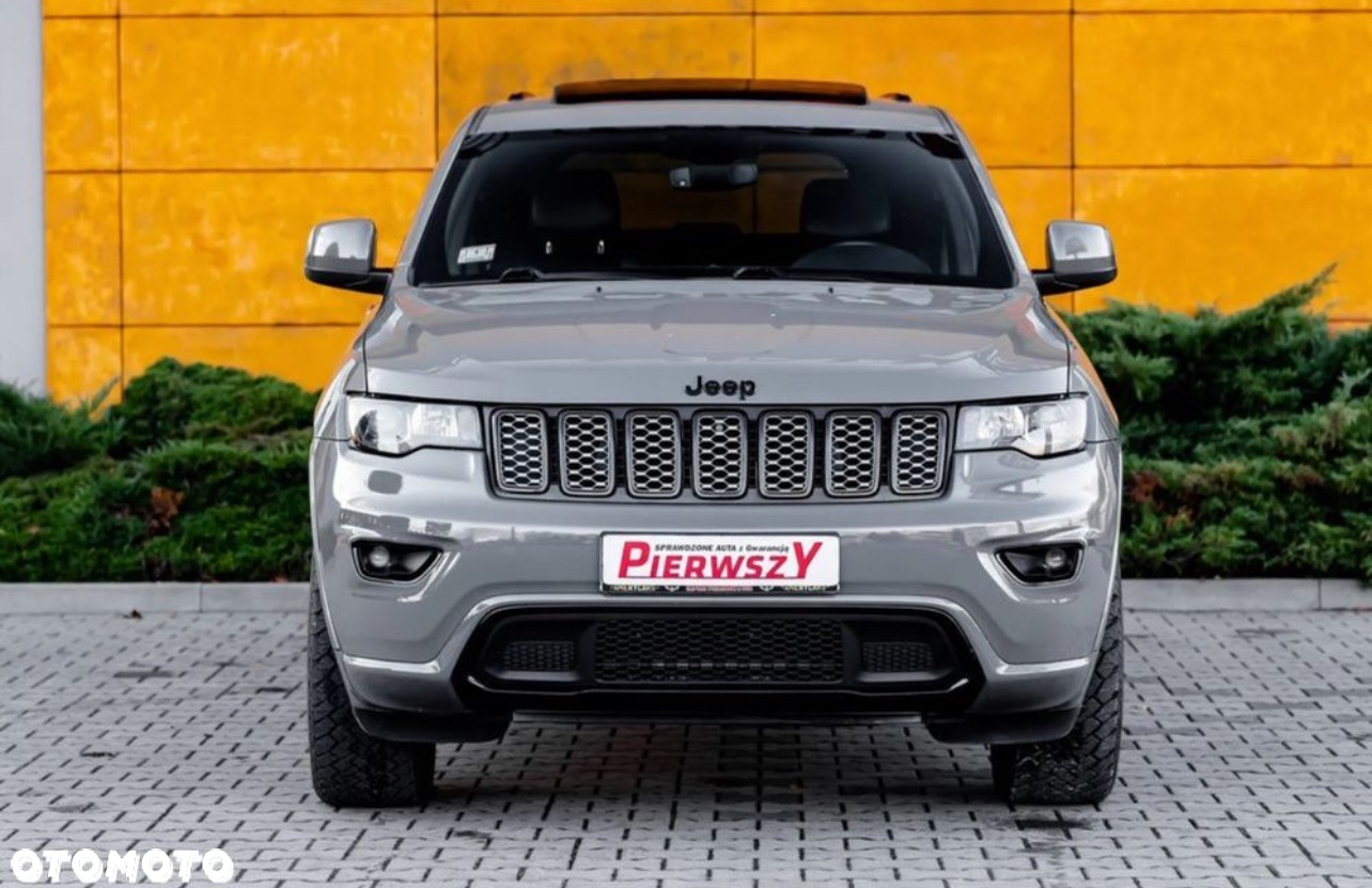 Jeep Grand Cherokee - 11