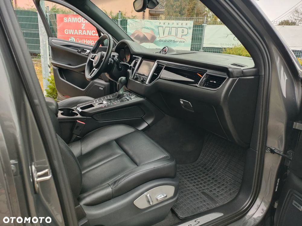 Porsche Macan S - 17