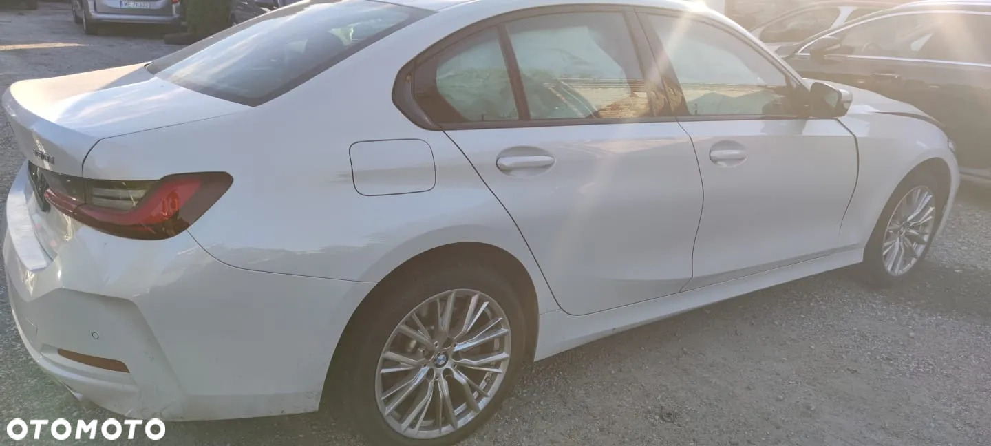 BMW Seria 3 330i xDrive sport - 5