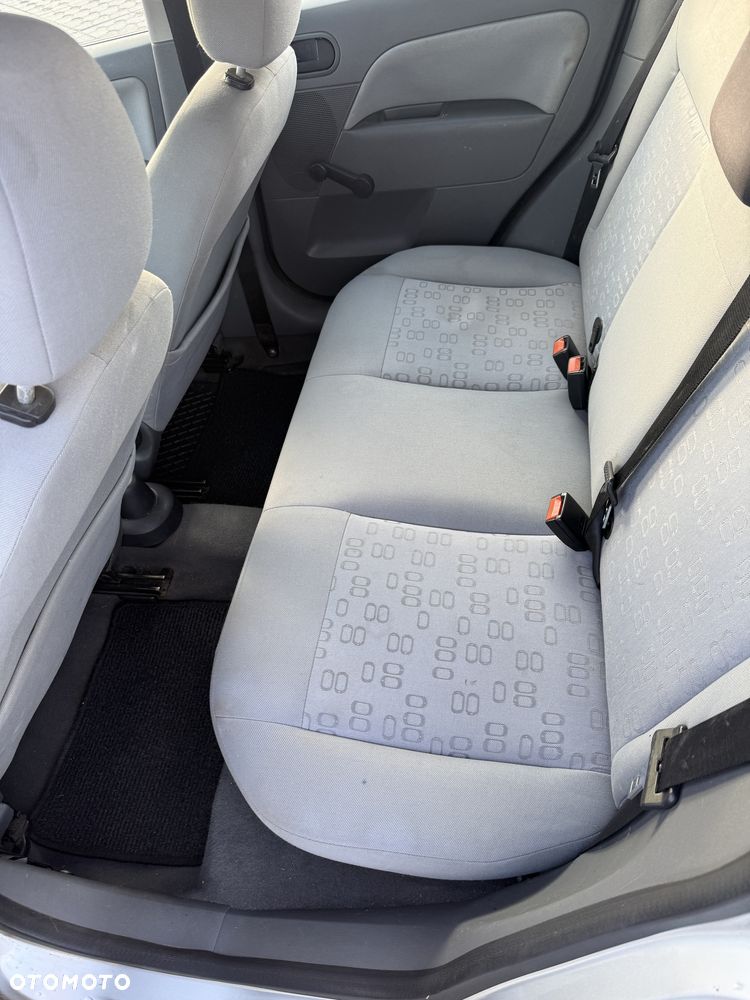 Ford Fiesta - 6