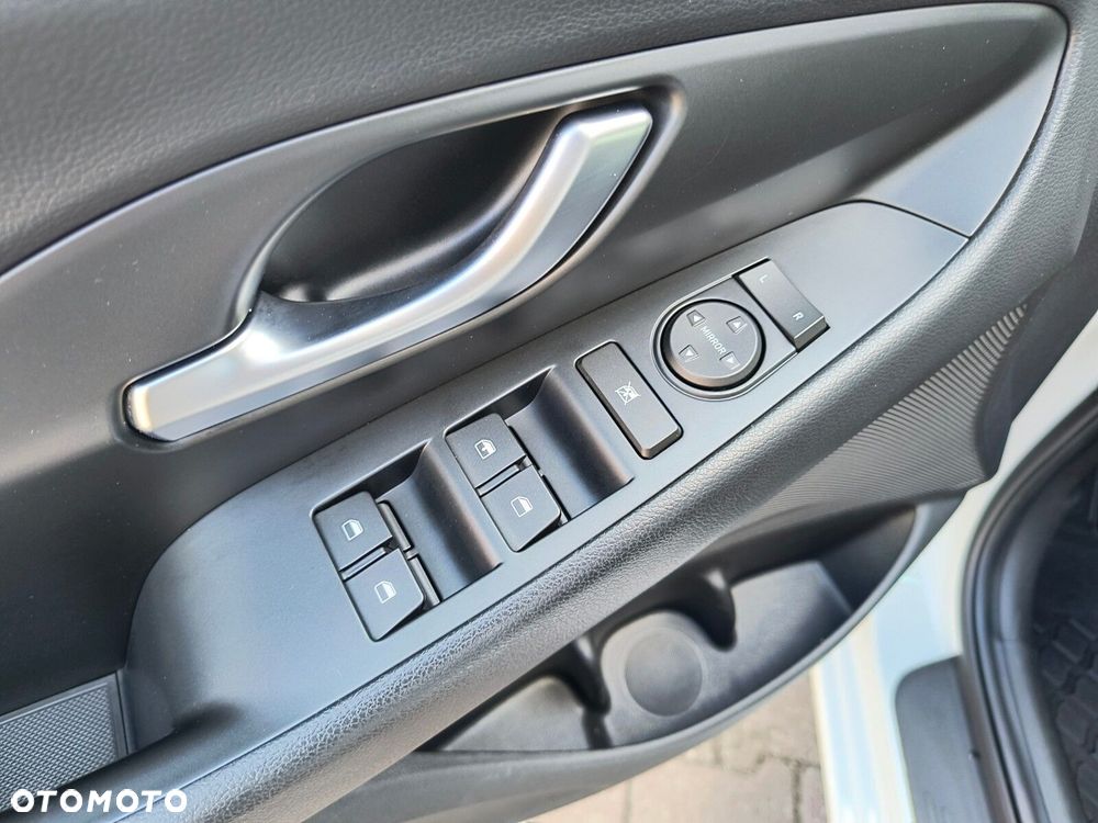 Hyundai i30 - 18