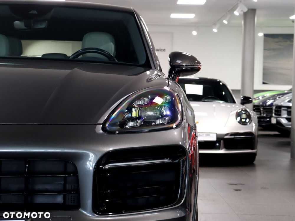 Porsche Cayenne Standard - 28