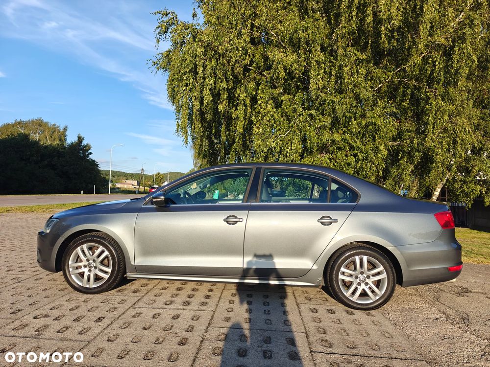 Volkswagen Jetta 1.4 TSI Highline - 2