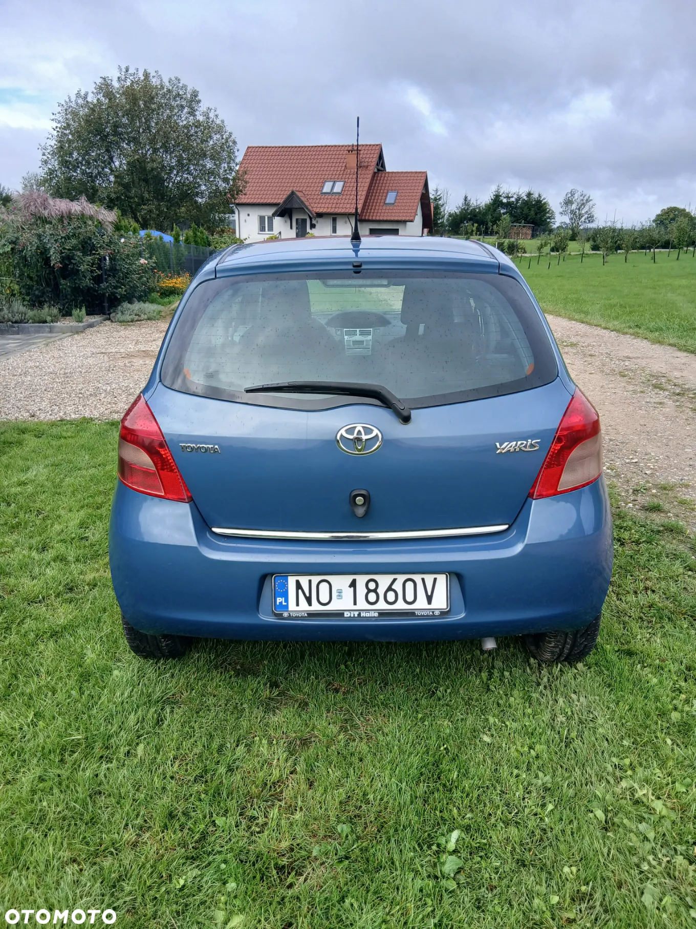 Toyota Yaris - 4