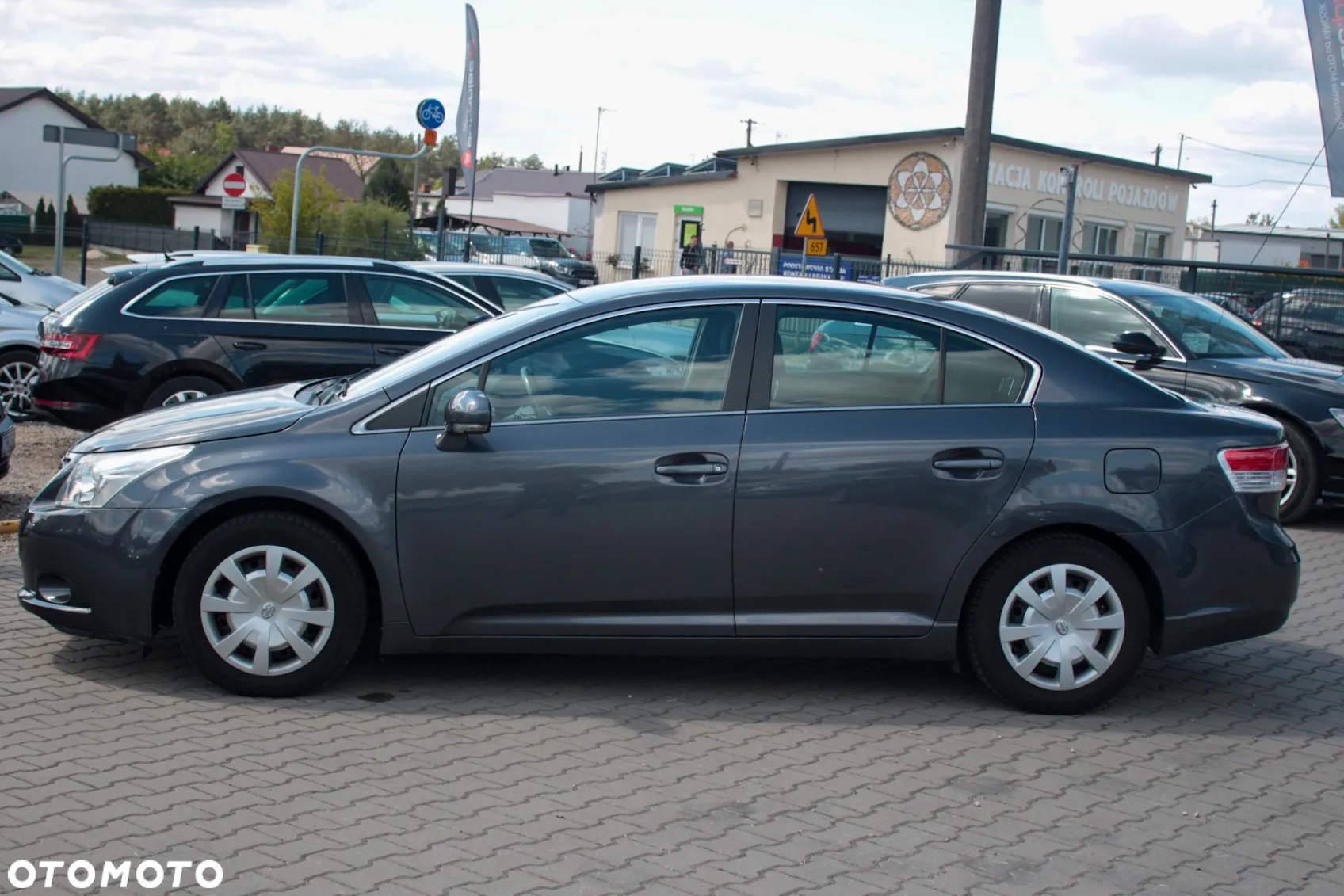 Toyota Avensis 1.6 - 3