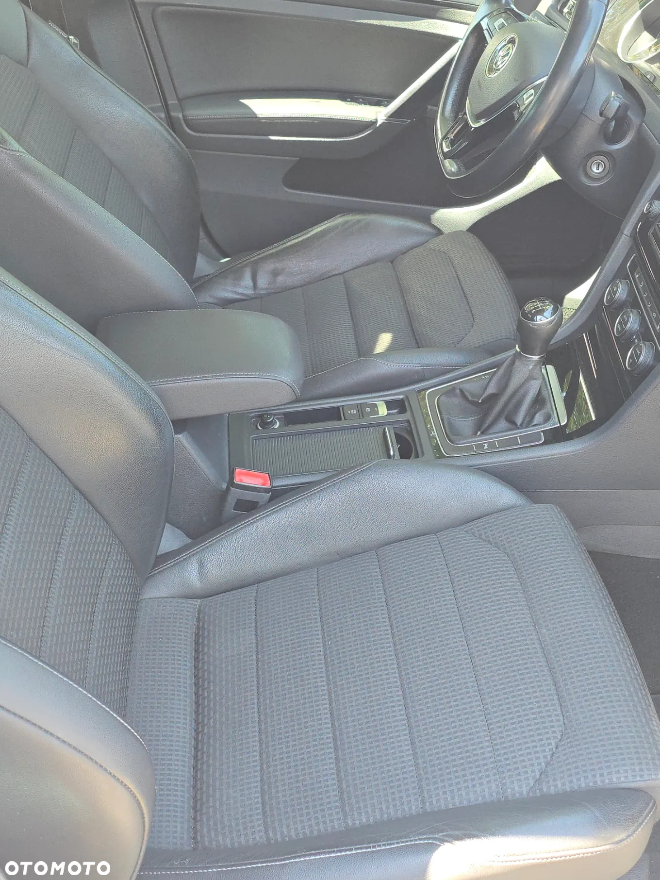 Volkswagen Golf VII 1.4 TSI BMT ACT Highline - 14