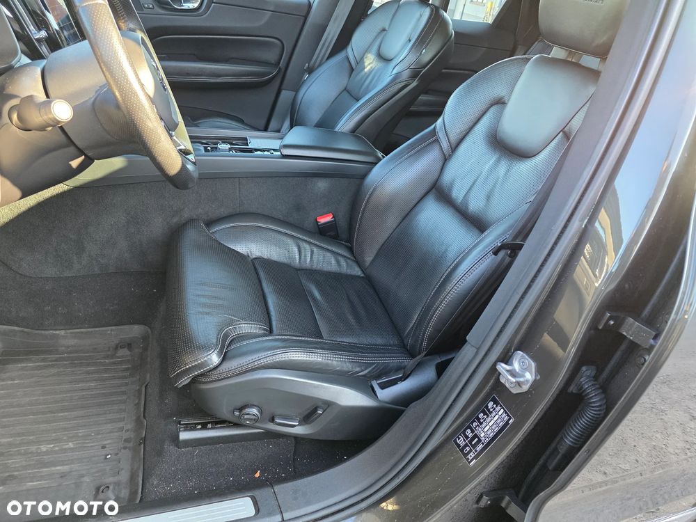 Volvo XC 60 B5 D AWD Geartronic Inscription - 27