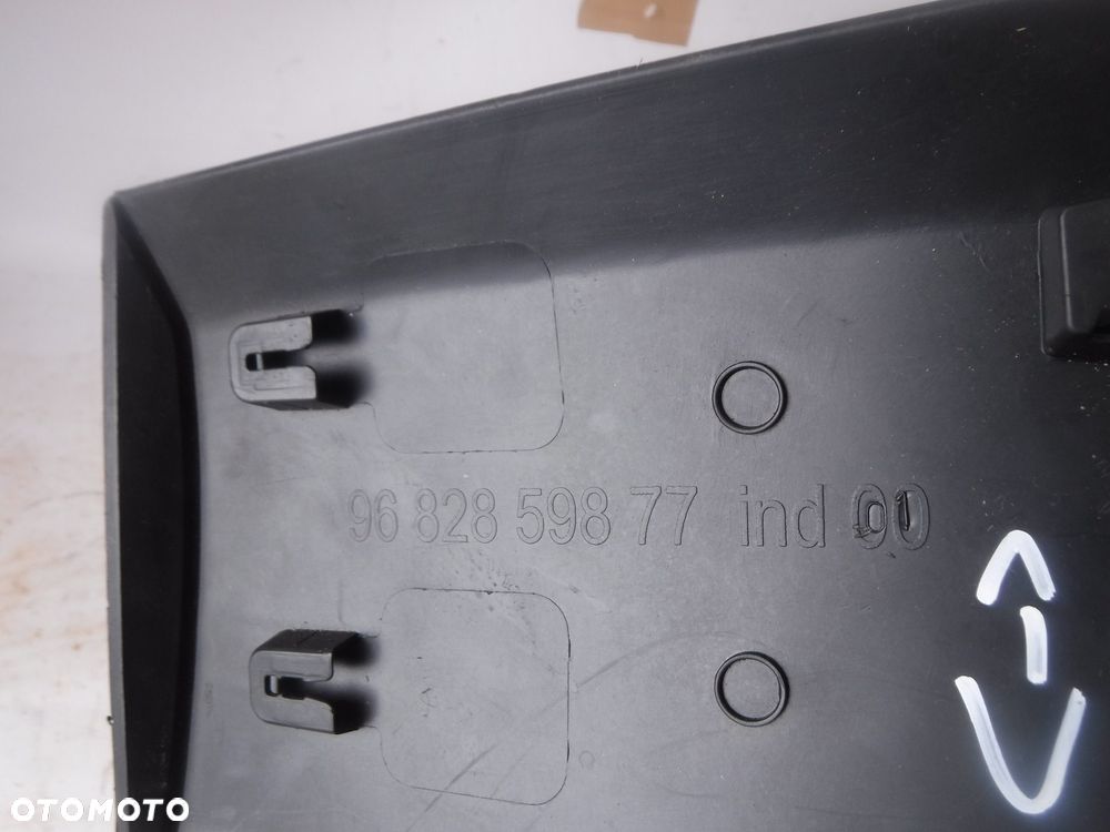 berlingo partner iii  listwa drzwi prawa tył tylna 9682859877 - 2