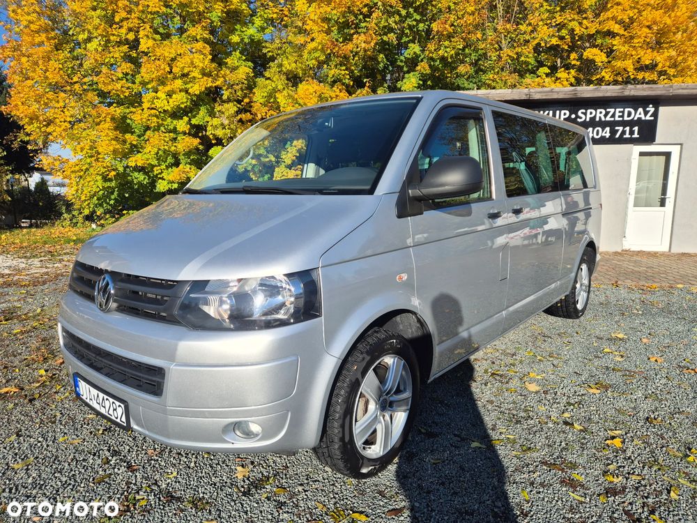 Volkswagen Caravelle - 1