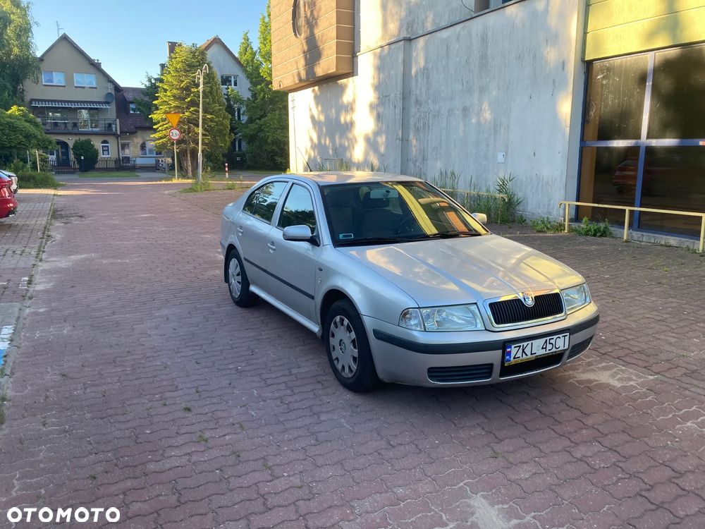 Skoda Octavia 1.6 Classic - 1