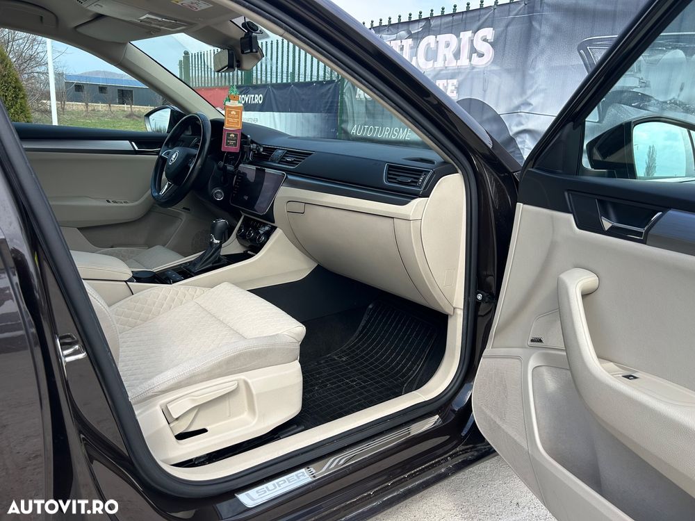 Skoda Superb 2.0 TDI 4X4 DSG Sportline - 17