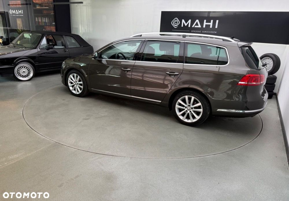 Volkswagen Passat - 8