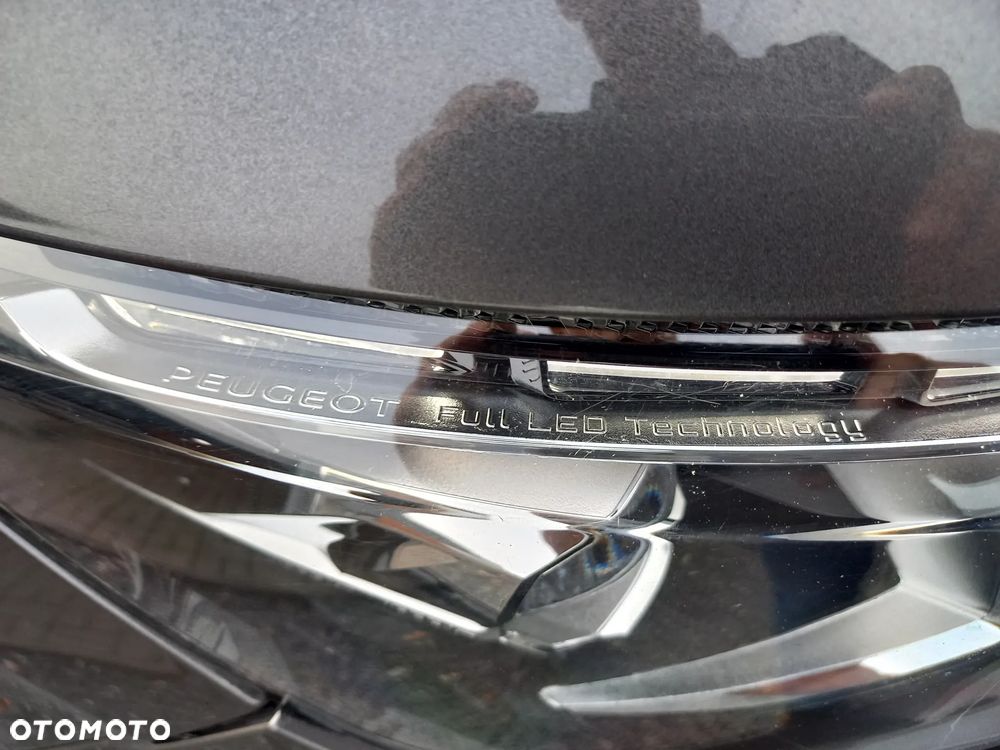 Peugeot 5008 BlueHDi 180 EAT8 GT - 12