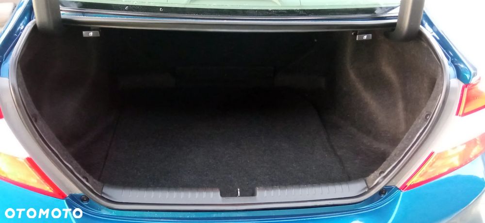 Honda Civic 1.8 Executive EU6 - 24