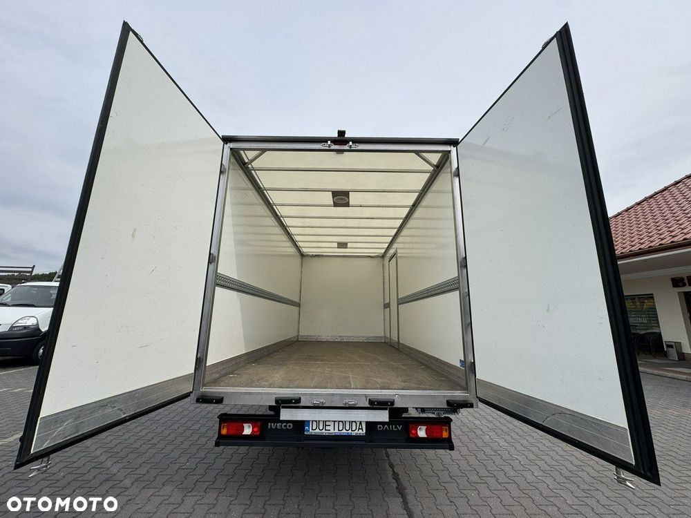Iveco Daily 35S18 H - 21