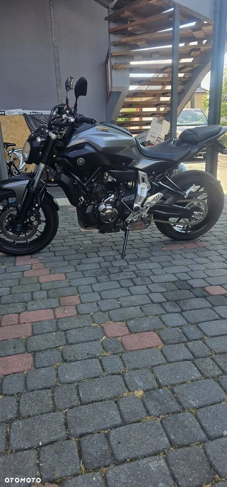 Yamaha MT - 2