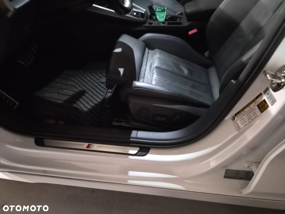 Audi S3 S tronic - 14