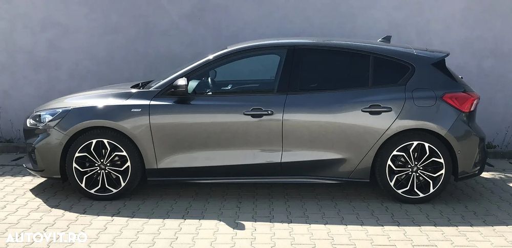Ford Focus 1.5 Ecoboost ST-Line - 10