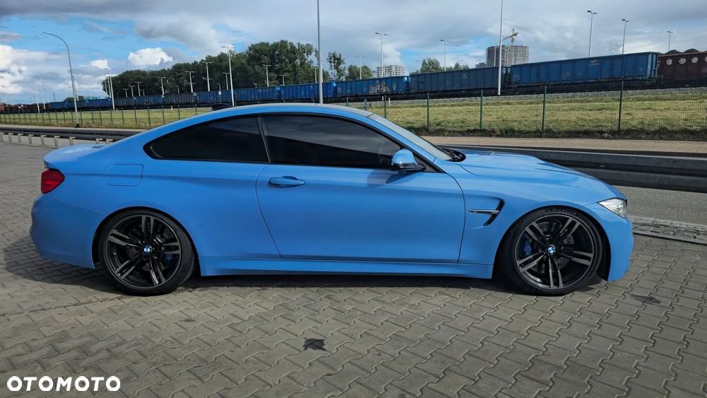 BMW M4 - 4