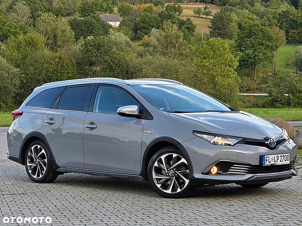 Toyota Auris - 2