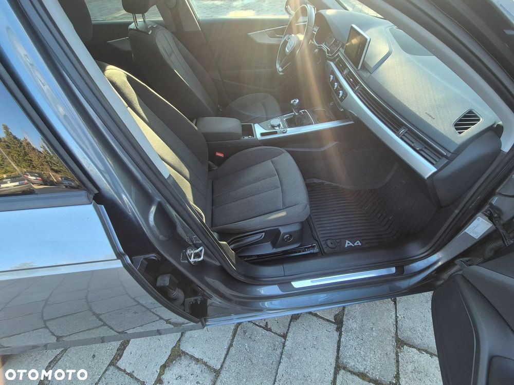 Audi A4 Avant 2.0 TDI design - 18