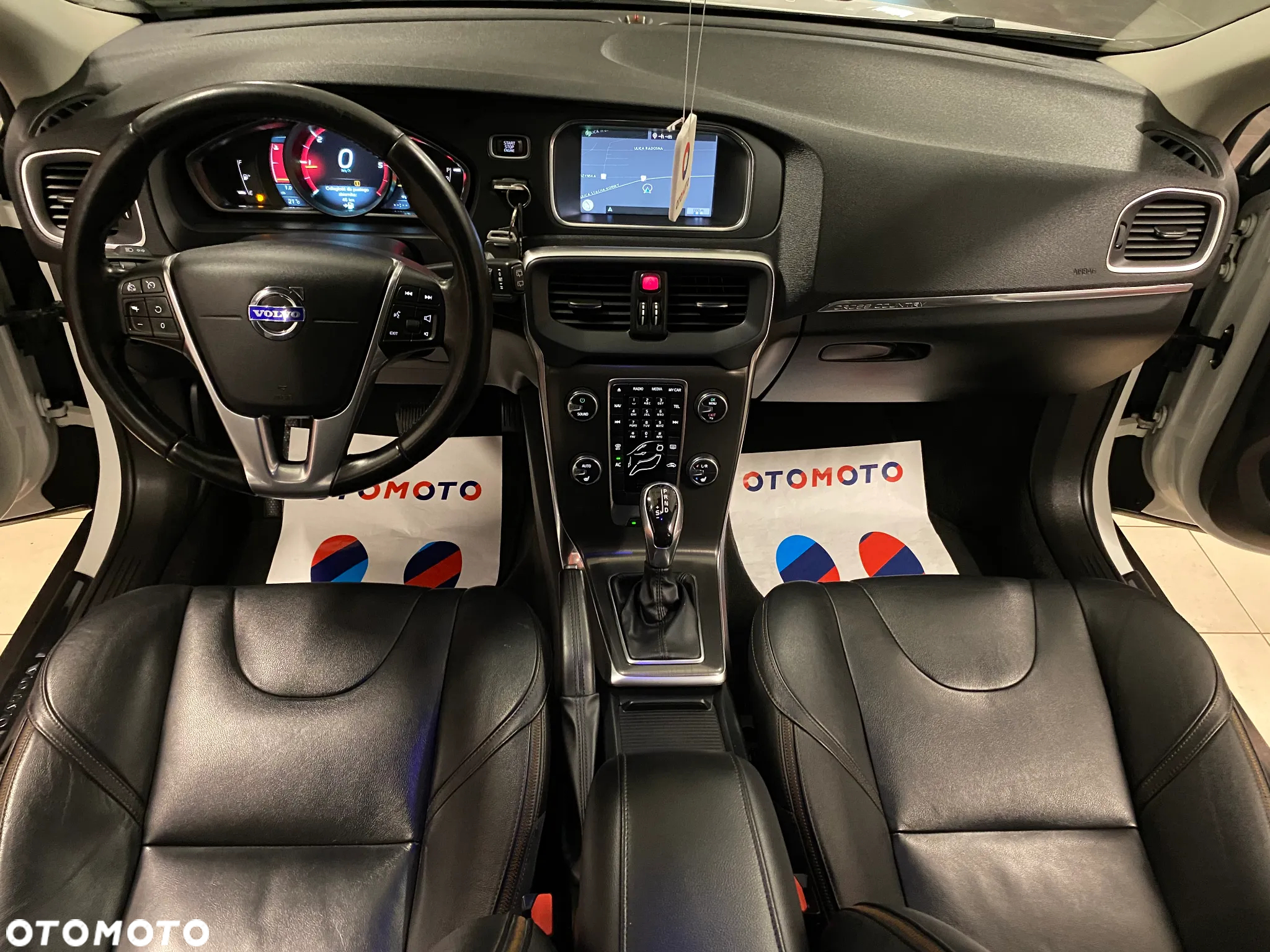 Volvo V40 Cross Country D2 Summum - 18