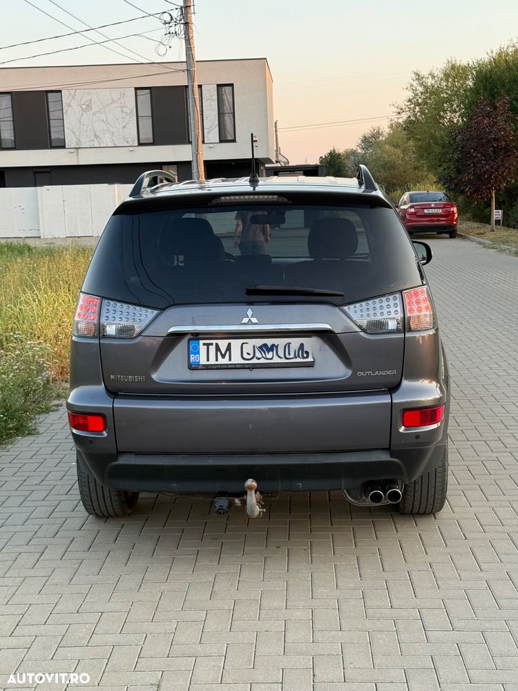 MITSUBISHI Outlander 2011 — imagine 3