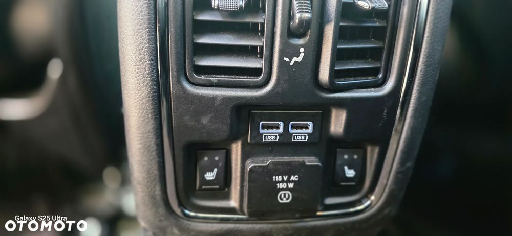 Jeep Grand Cherokee - 11