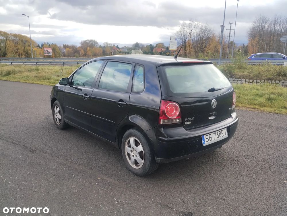 Volkswagen Polo 1.4 16V Comfortline - 4