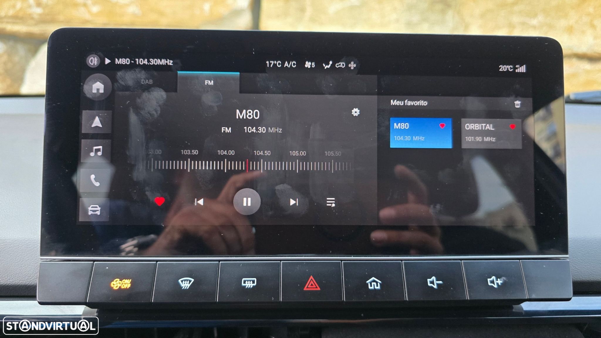 MG MG4 64 kWh Luxury - 37