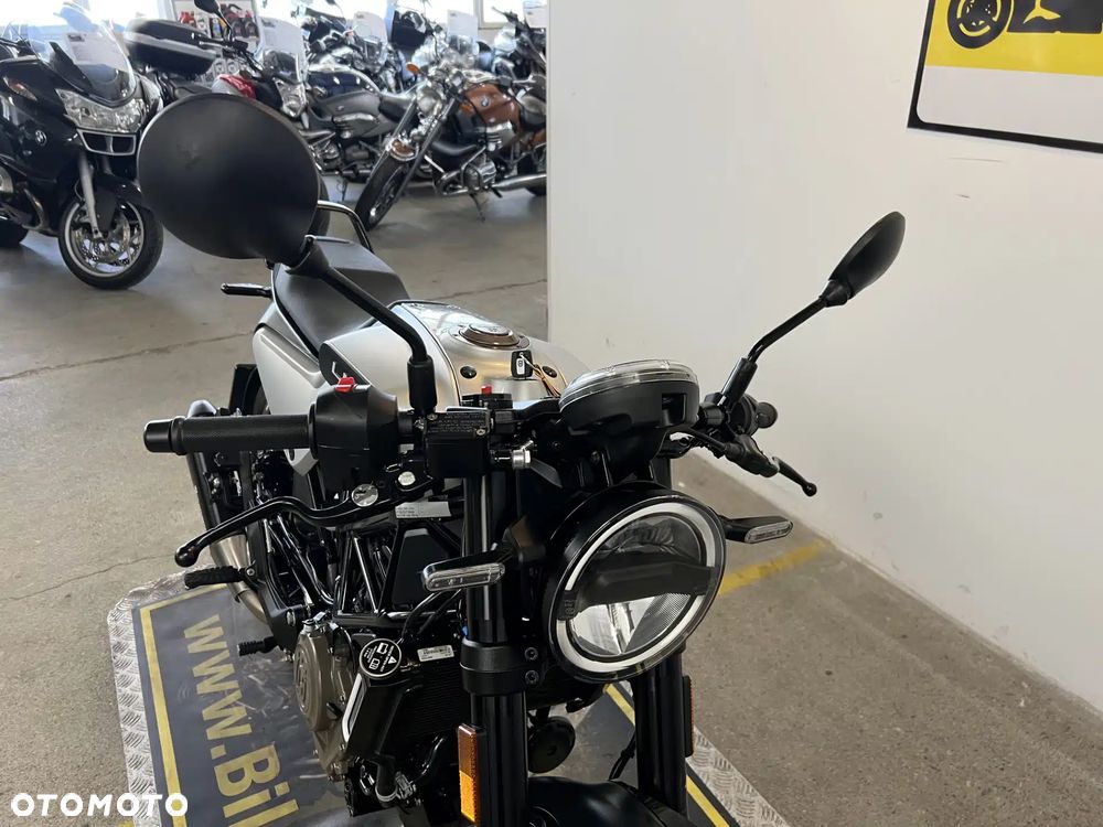 Husqvarna Vitpilen - 13