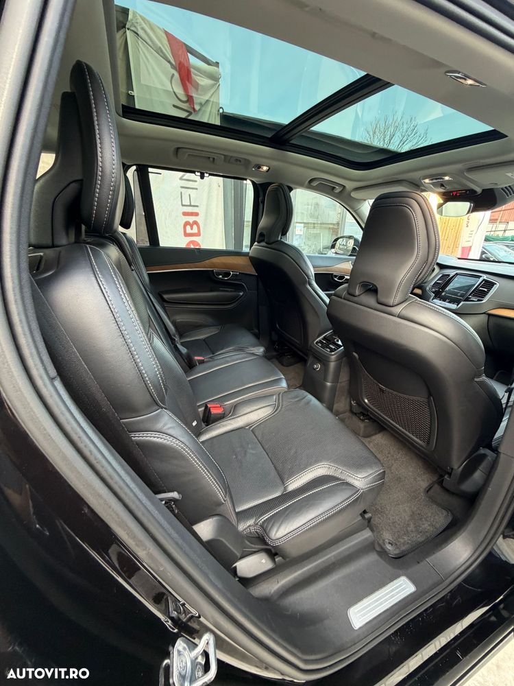 Volvo XC 90 - 21