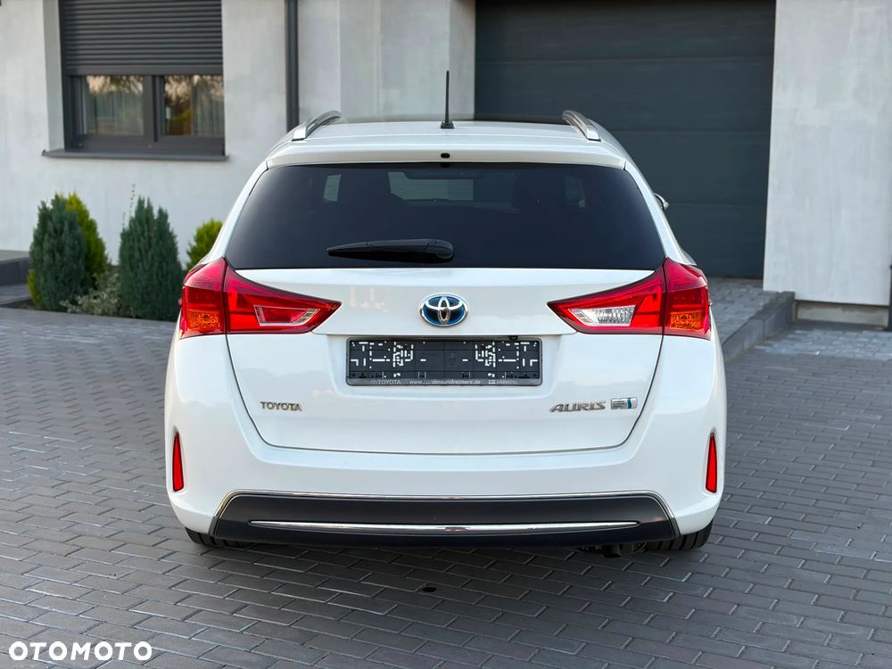 Toyota Auris 1.8 HSD Luna - 14