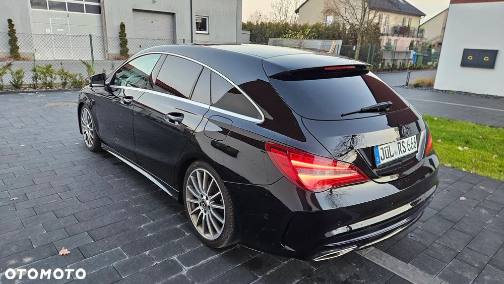 Mercedes-Benz CLA 220 4Matic 7G-DCT AMG Line - 4