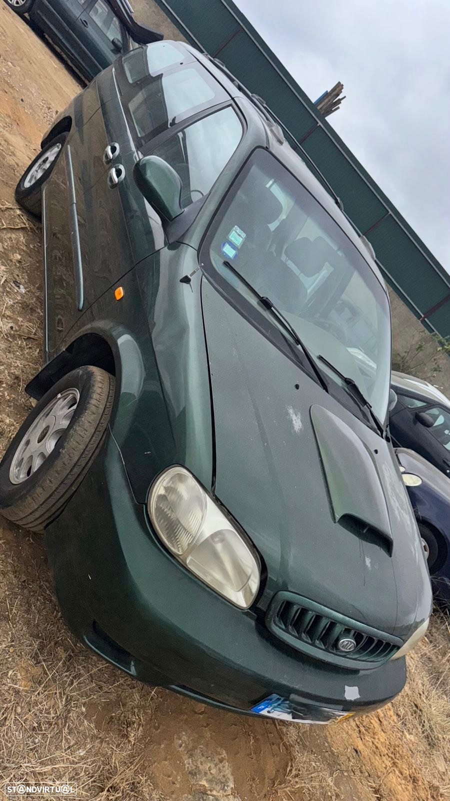 Kia Carnival 2.9 Tdi de 2001 para peças - 2