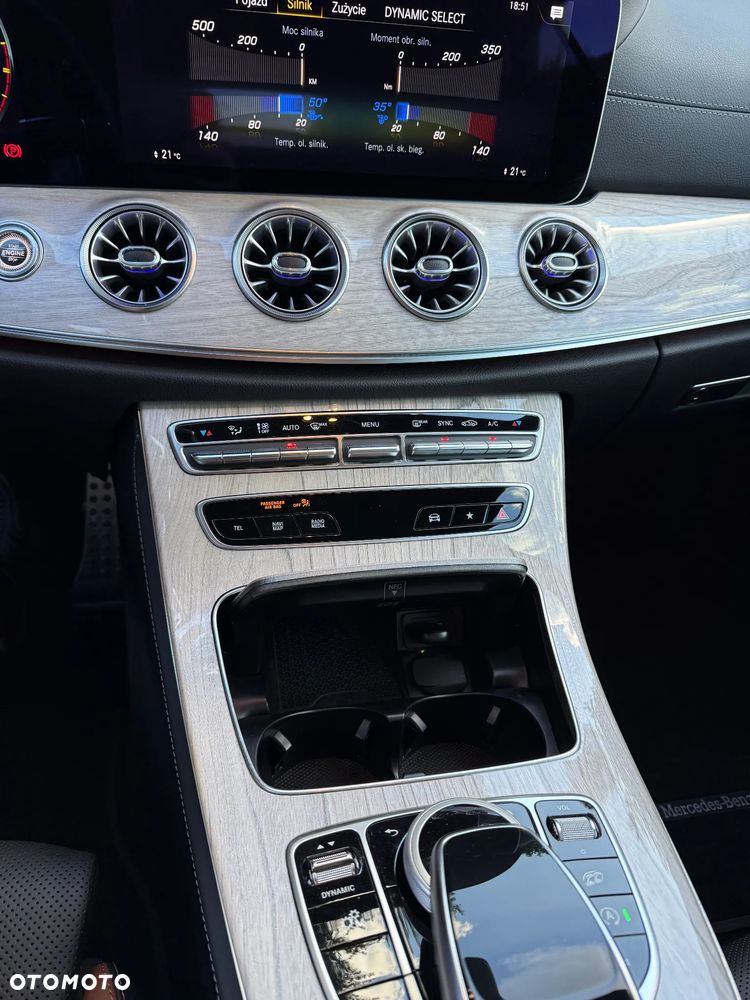 Mercedes-Benz Klasa E AMG 53 4-Matic+ 9G-TRONIC - 21