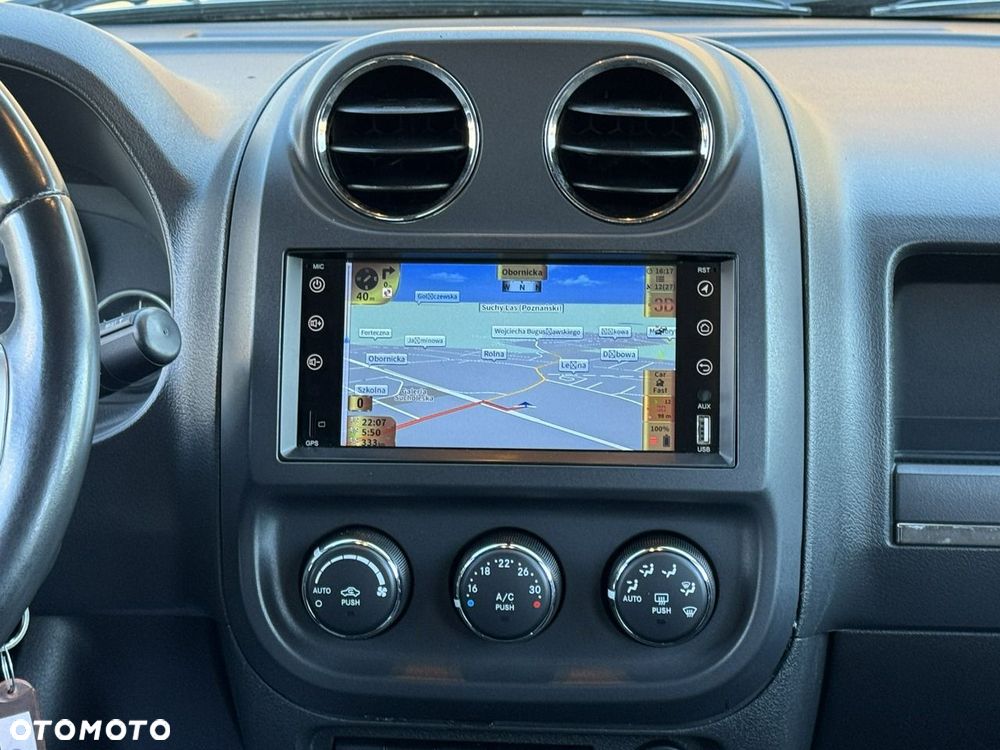 Jeep Compass - 28