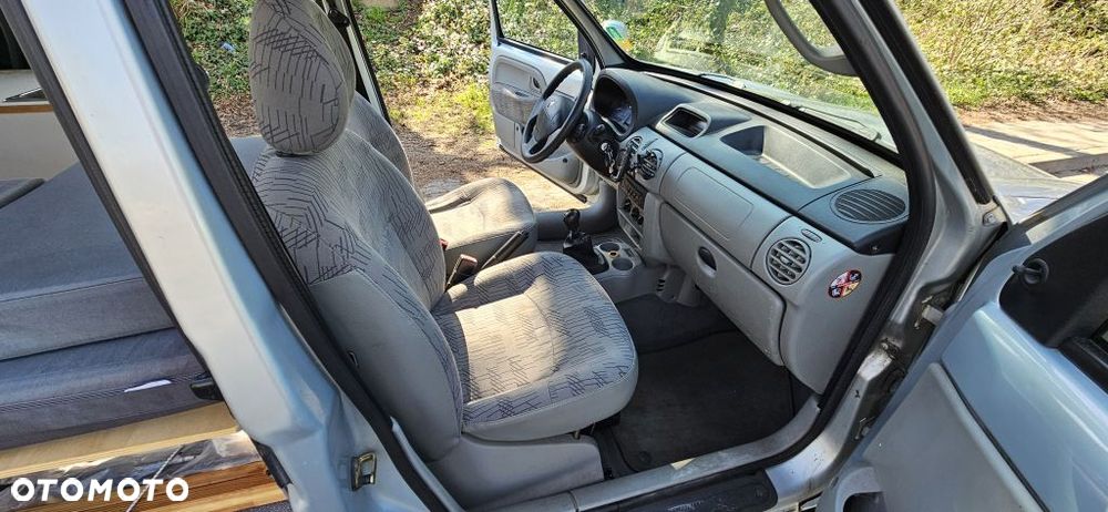 Renault Kangoo 1.2 16V 75 Campus - 19