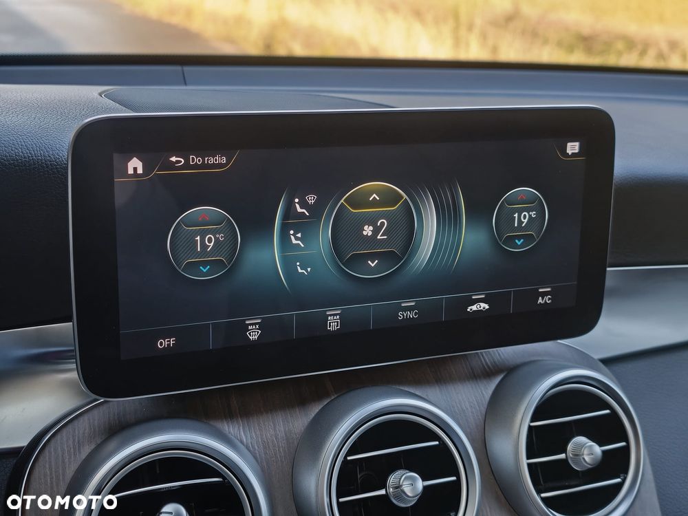 Mercedes-Benz GLC 300 4-Matic - 22
