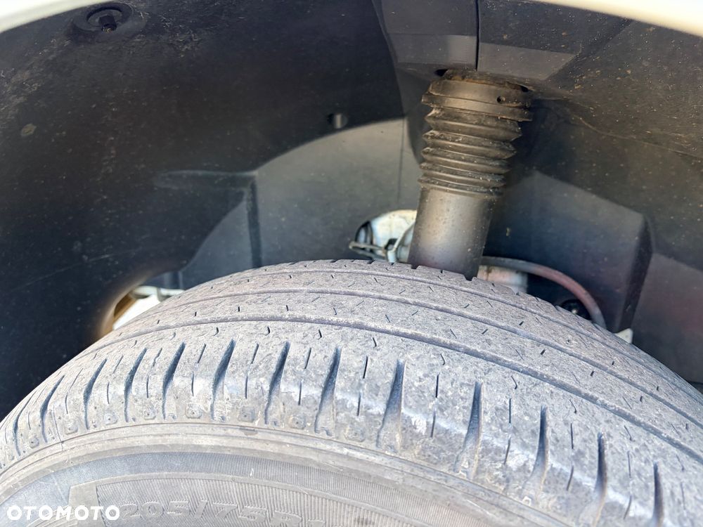 Mercedes-Benz 513 - 34