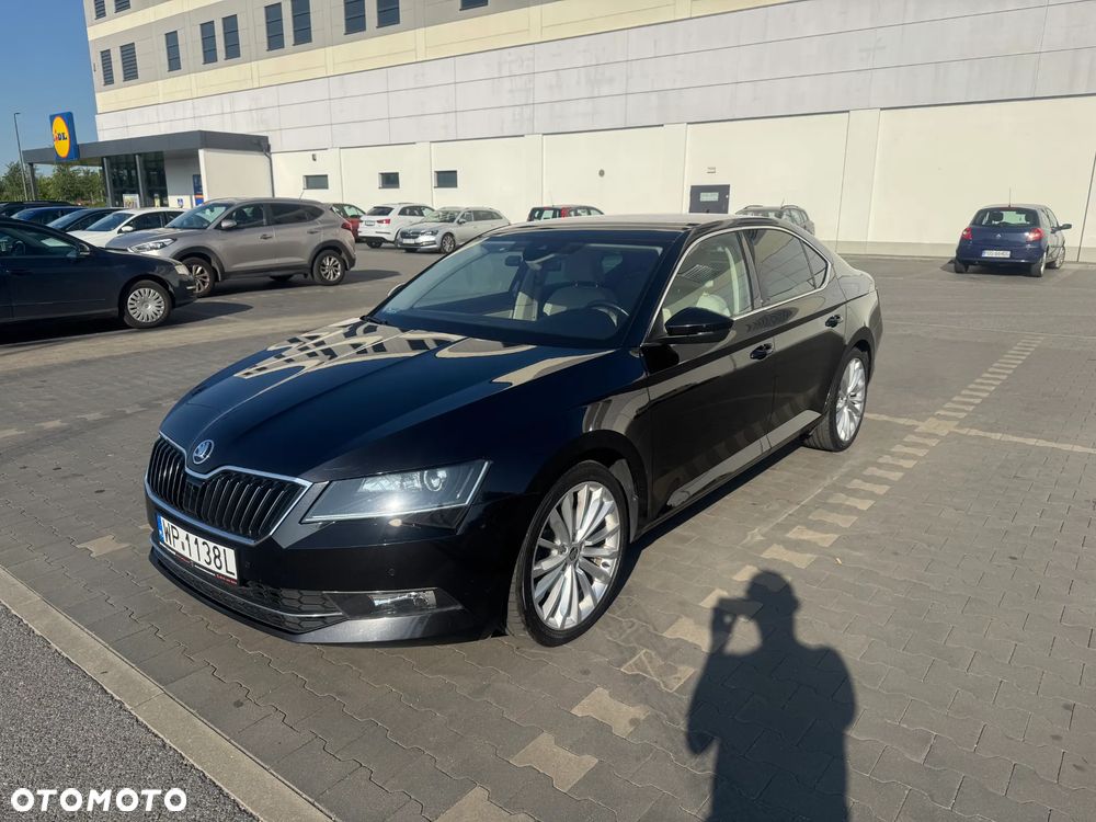 Skoda Superb 2.0 TDI 4x4 Style DSG - 4